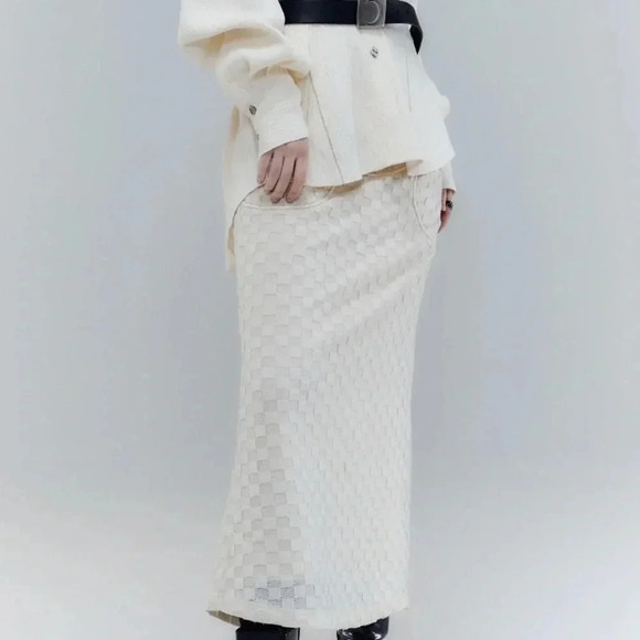 Anno Mundi Checkered Texture Micro Mermaid Maxi Skirt - Picture 4 of 9